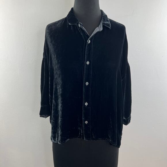 CP SHADES Black Velvet Silk Button Down Shirt Top Long Sleeves Size S Small - Picture 2 of 9